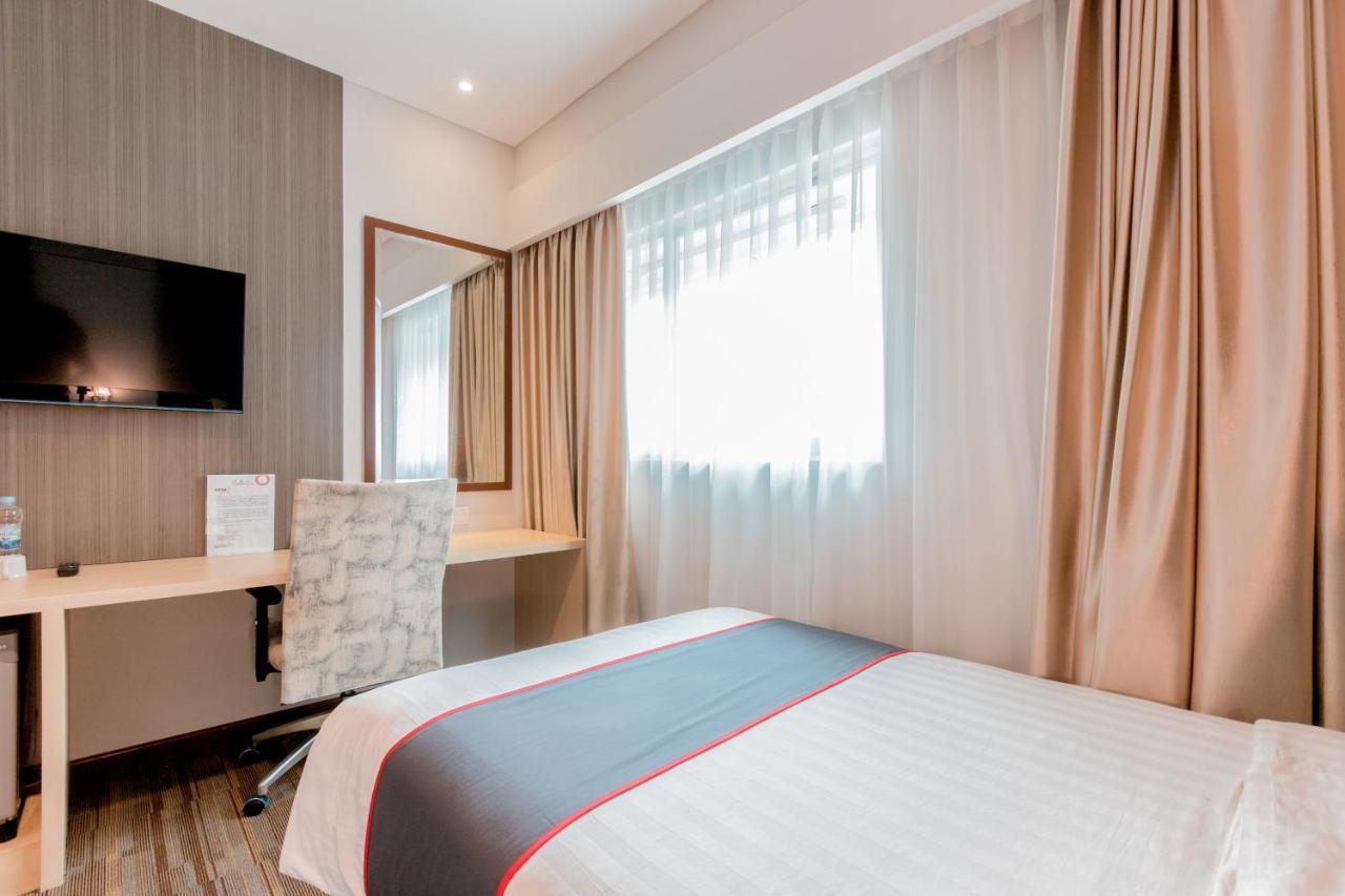 Collection O 7 Hotel Melawai Jakarta Exterior photo